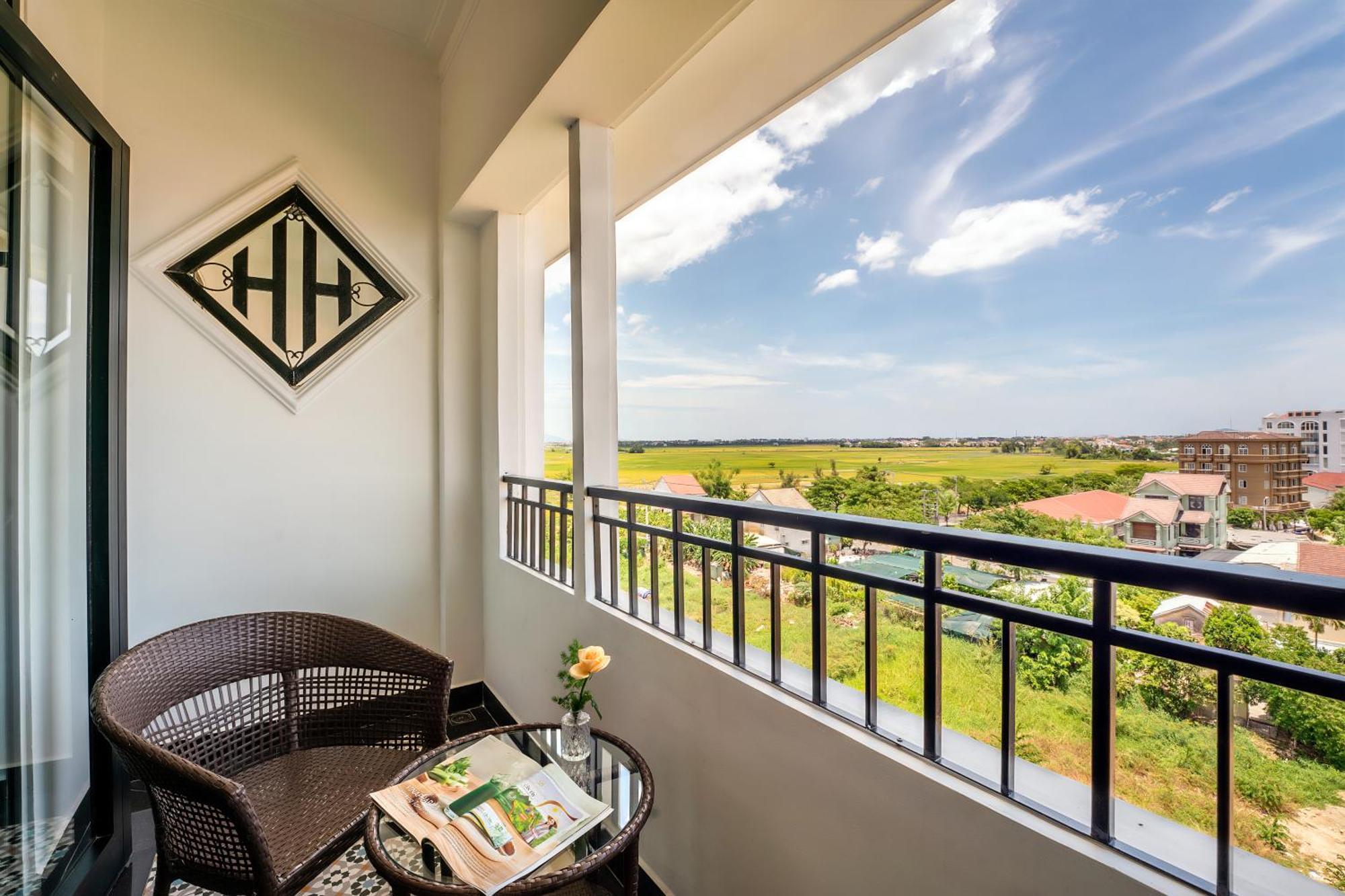 Executive Twin Room Balcony Rice Field View,1617843648:JPEG